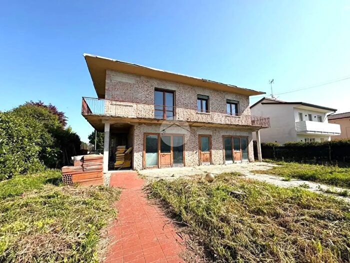Casa con 5 locali in vendita in Vigonza