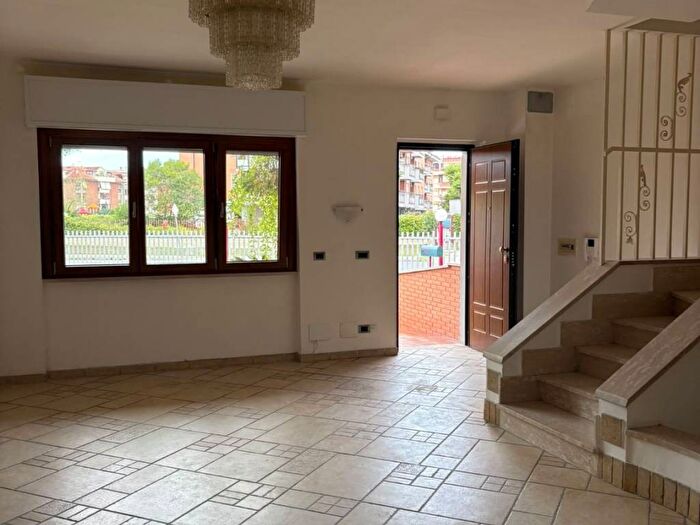 Casa con 5 locali in affitto in Via Andrea Gabrieli, Q, Latina