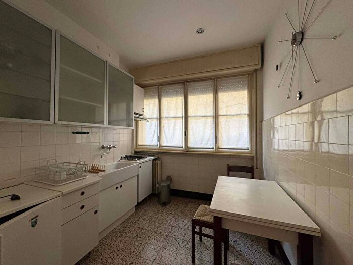Appartamento bilocale in affitto in Via Guglielmo Pepe, Isola, Milano