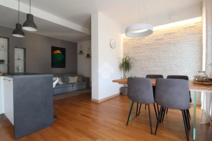 Appartamento quadrilocale in vendita in Via l Ariosto, Chiampo