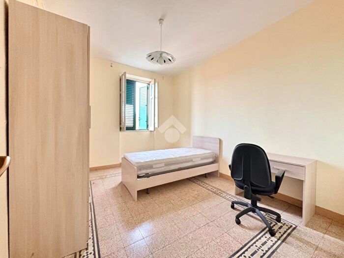 Appartamento quadrilocale in vendita in Via Mendola, Palermo