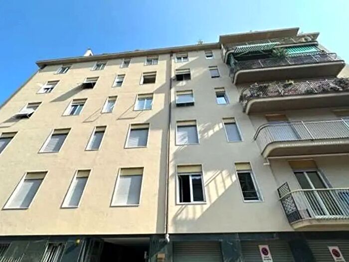 Appartamento quadrilocale in vendita in Via Santo Garovaglio, Como