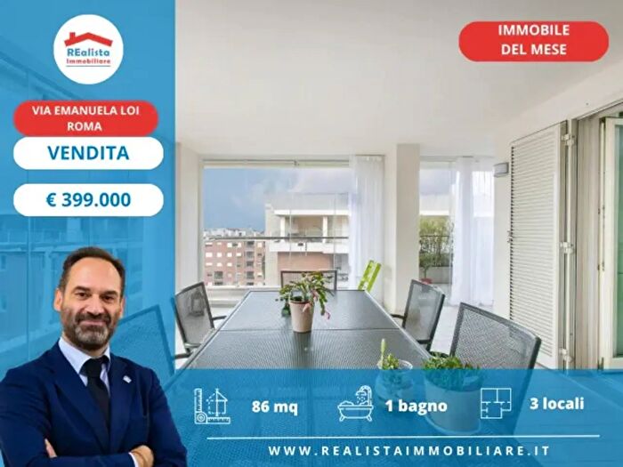 Appartamento trilocale in vendita in Via Emanuela Loi, Roma