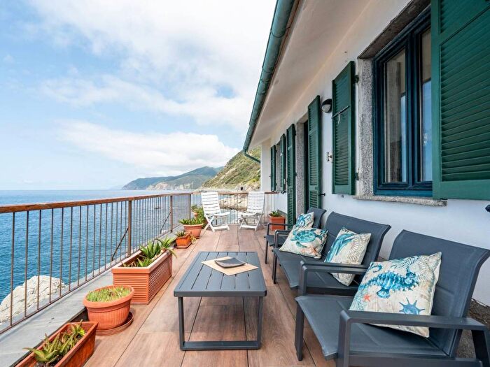 Casa quadrilocale in affitto in Centro, Deiva Marina