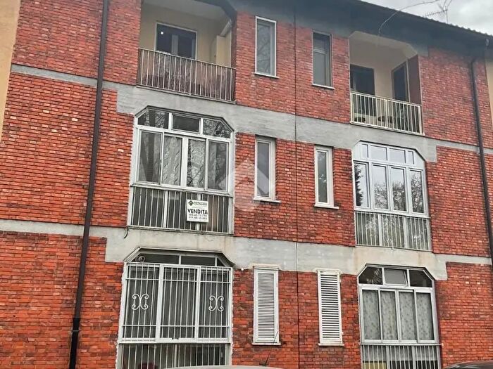 Appartamento trilocale in vendita in Via dei Pioppi, Torino