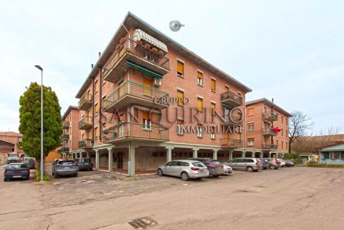 Appartamento quadrilocale in vendita in Piazzale Marsala, Novellara