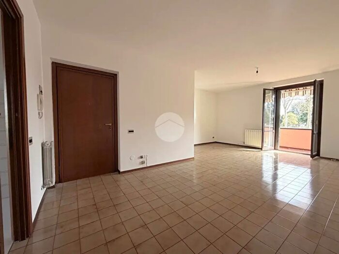 Appartamento trilocale in vendita in Via Giosuè Carducci, Santo Stefano Ticino