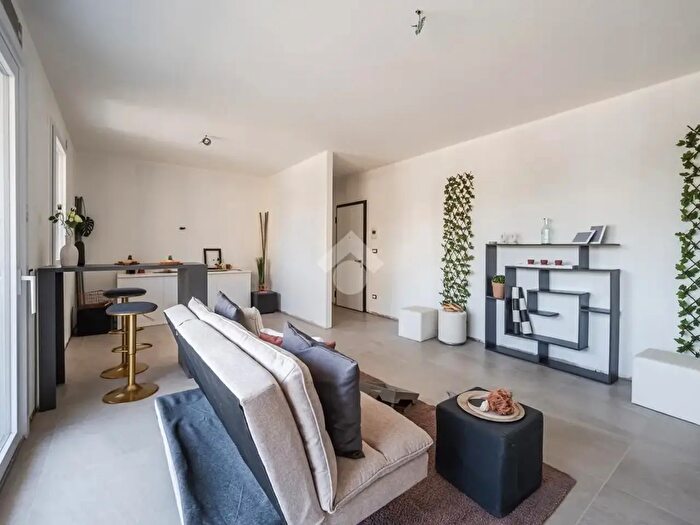 Appartamento trilocale in vendita in Via Vecellio, Carpi