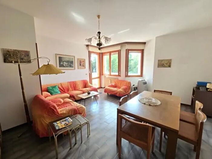 Appartamento con 5 locali in vendita in Via Gran San Bernardo, Pianiga
