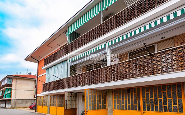 Appartamento trilocale in vendita in Via Frejus, Santena