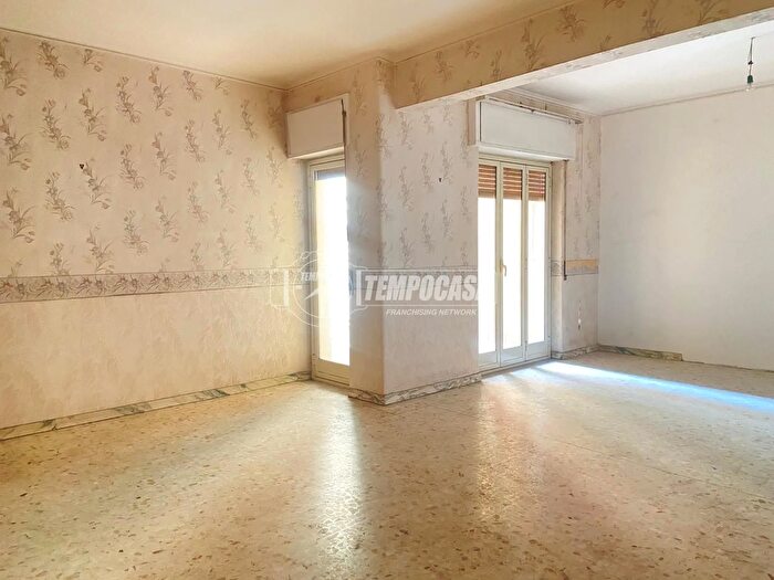 Appartamento quadrilocale in vendita in Largo Barriera, SantAgata Li Battiati