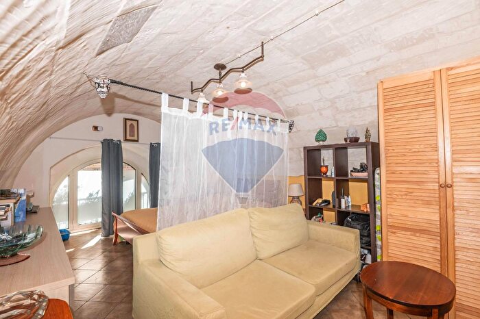 Appartamento bilocale in vendita in Via Roma, Ragusa