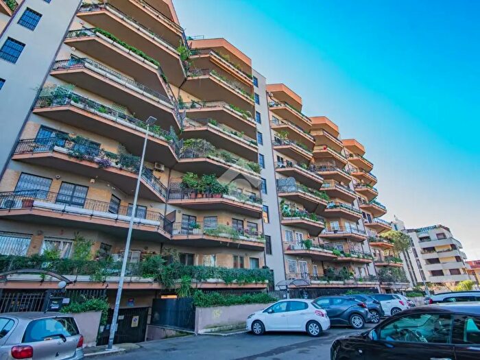 Appartamento quadrilocale in vendita in Viale Cesare Pavese, Roma