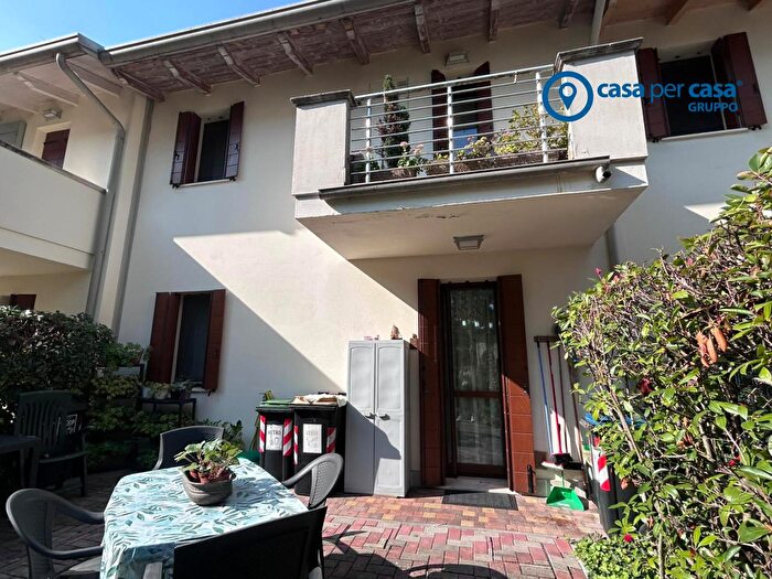 Casa con 5 locali in vendita in Via Giovanni Amendola d, Rovigo