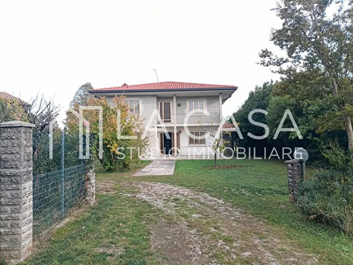 Casa con 6 locali in vendita in San Vito Al Tagliamento
