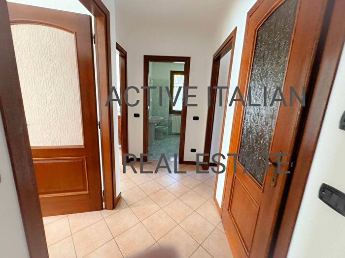 Appartamento quadrilocale in affitto in Via Silvio Pellico, Lenno, Tremezzina