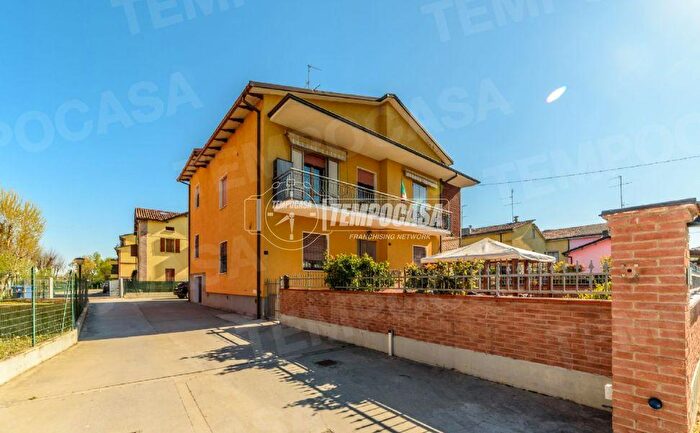 Appartamento quadrilocale in vendita in Via Antonio Salieri, Soliera