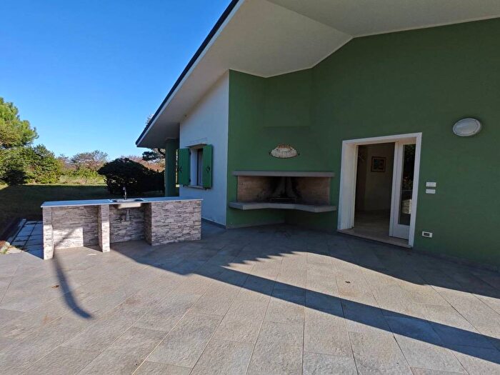 Casa trilocale in affitto in Via del Ciliegio, Isola Albarella, Rosolina