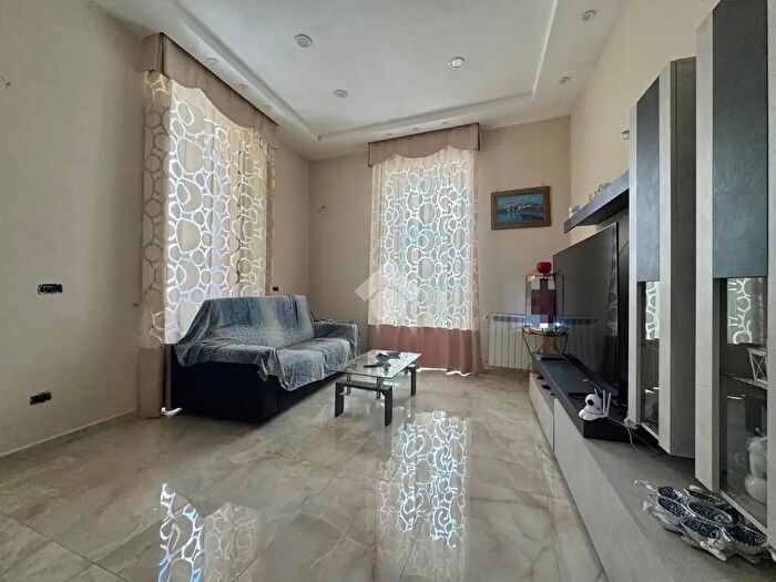 Casa con 5 locali in vendita in Via Libertà, Portici