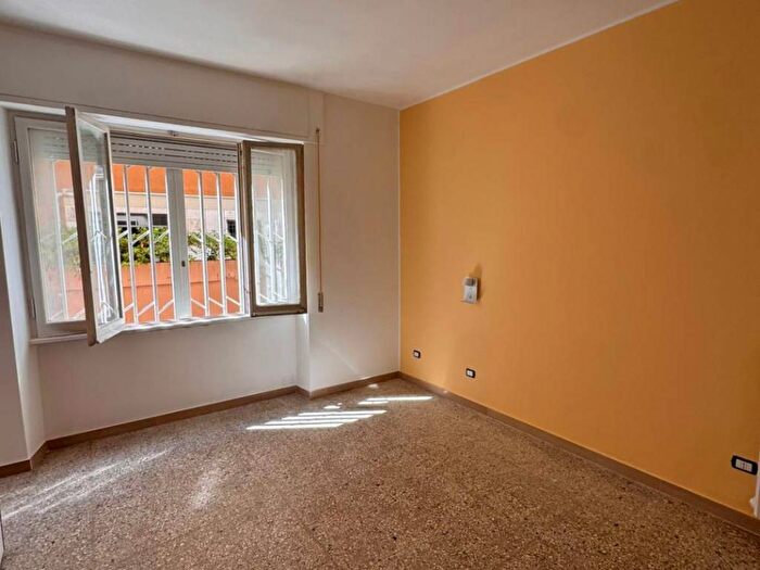Appartamento trilocale in affitto in Via Filippo Marchetti, Africano Villa Chigi, Roma
