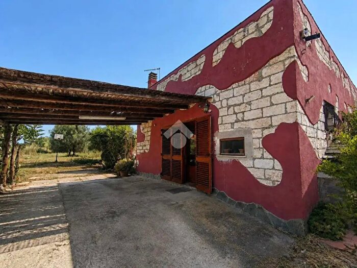 Casa quadrilocale in vendita in Via Sp, Porto Torres
