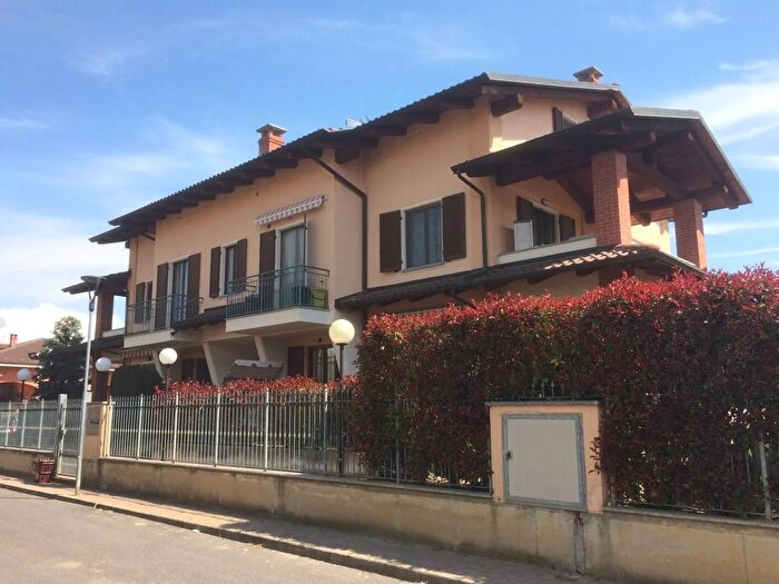 Appartamento trilocale in vendita in Via San Domenico Savio Villanova dAsti, Villanova DAsti