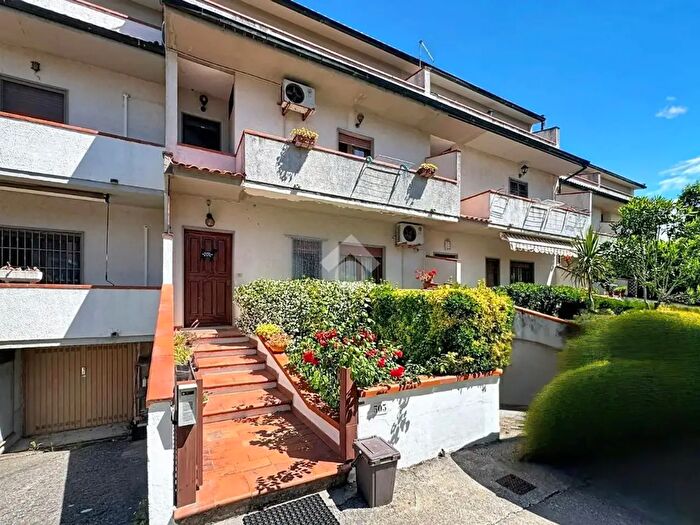 Casa con 7 locali in vendita in Via Livornese, Pisa