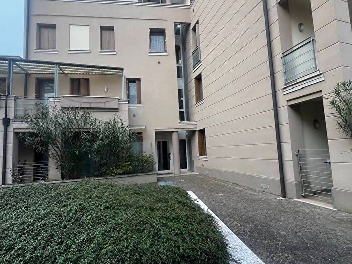 Appartamento monolocale in affitto in Via Angelo Massarotti, Cristo Re, Cremona