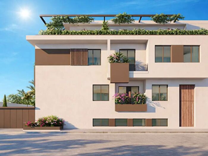 Appartamento trilocale in vendita in Via Gianfranco Malipiero, Milano