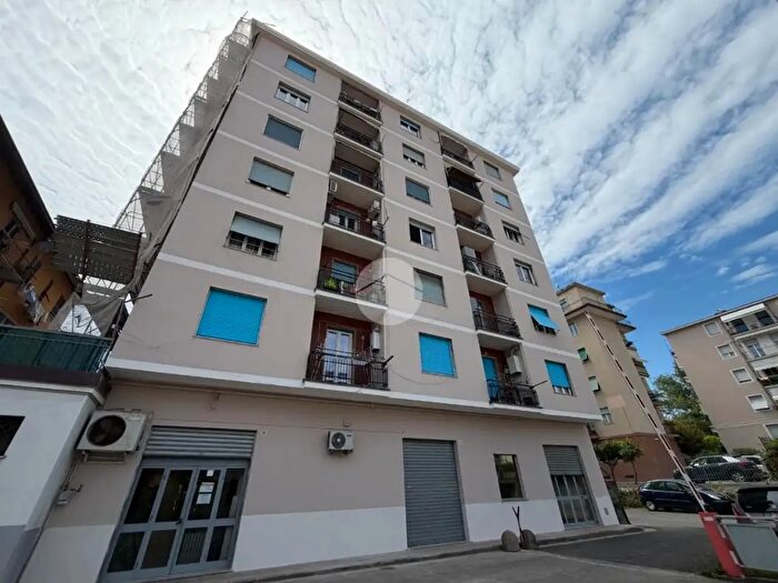 Appartamento con 5 locali in vendita in Via Istria, La Spezia