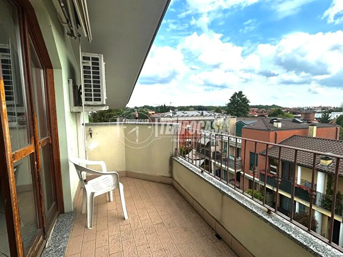 Appartamento trilocale in vendita in Via Cascina Rossa, Seveso