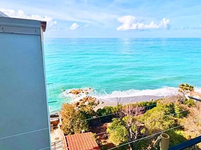 Appartamento trilocale in vendita in Marina, Fuscaldo