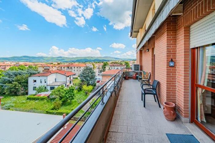 Appartamento trilocale in vendita in Via Marco Perennio, Arezzo