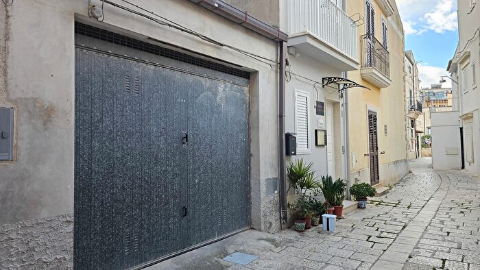 Casa monolocale in vendita in Scicli