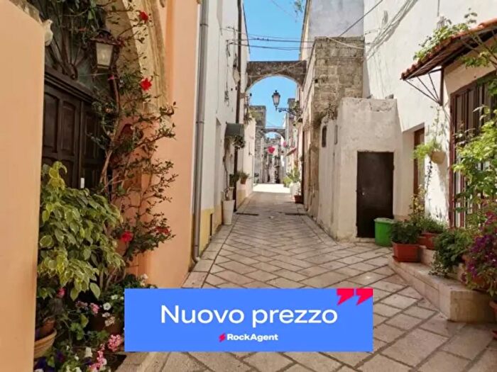 Casa con 6 locali in vendita in Via M Giangreco, Ruffano