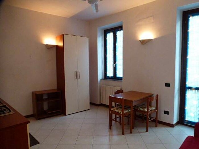 Appartamento monolocale in affitto in Via Visconti, Saronno
