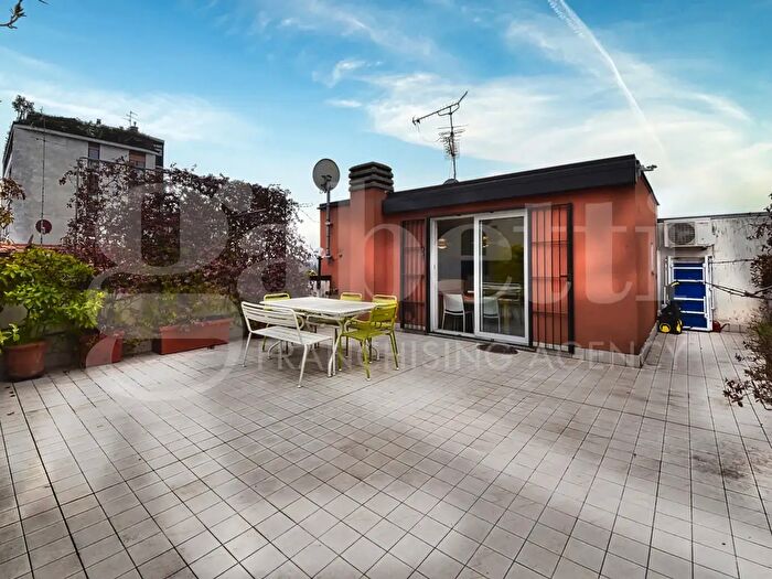 Appartamento trilocale in vendita in Via Carlo E Pietro Rivolta, Monza