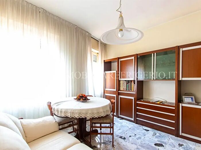 Casa con 6 locali in vendita in Via Grigne, Calolziocorte