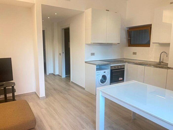 Appartamento bilocale in affitto in via Varisco, San Biagio, Monza