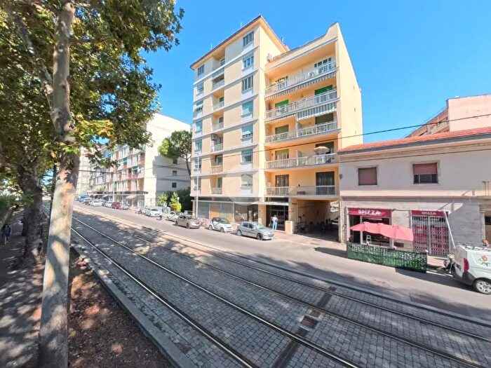 Appartamento quadrilocale in vendita in Via Luigi Gordigiani, Firenze