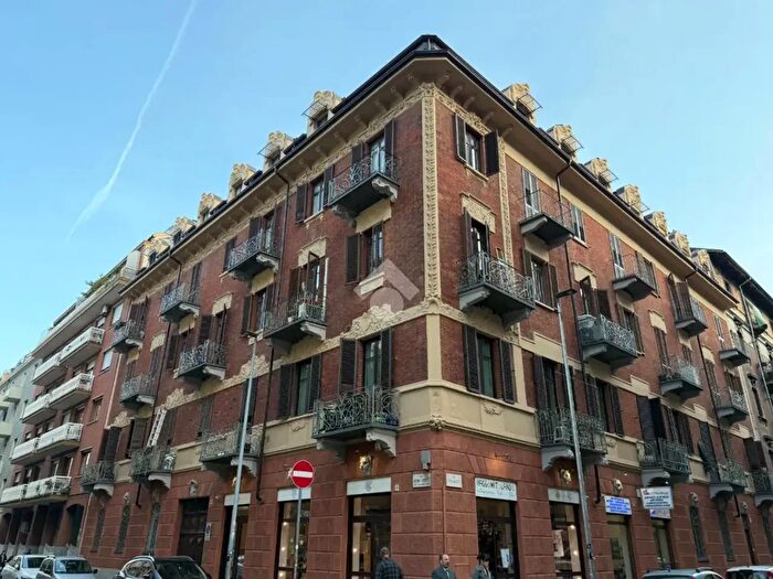 Appartamento bilocale in vendita in Via Donizetti, Torino