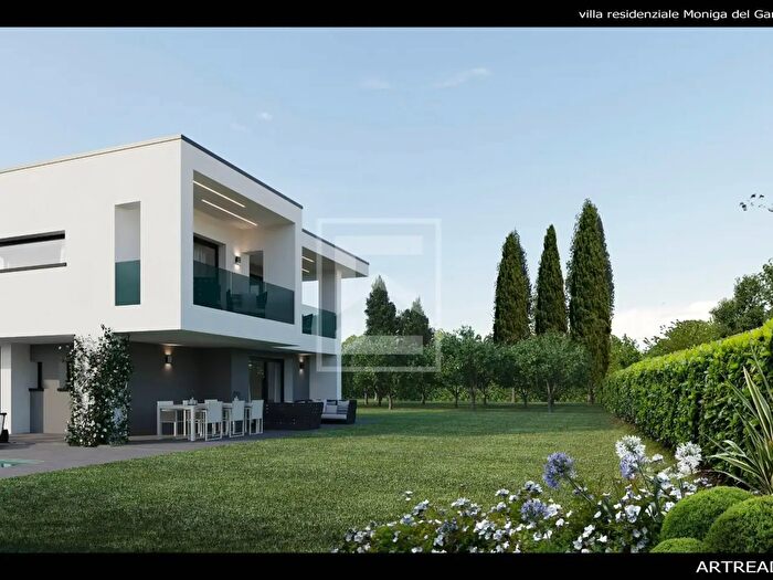 Casa con 7 locali in vendita in Via Madonna, Moniga Del Garda