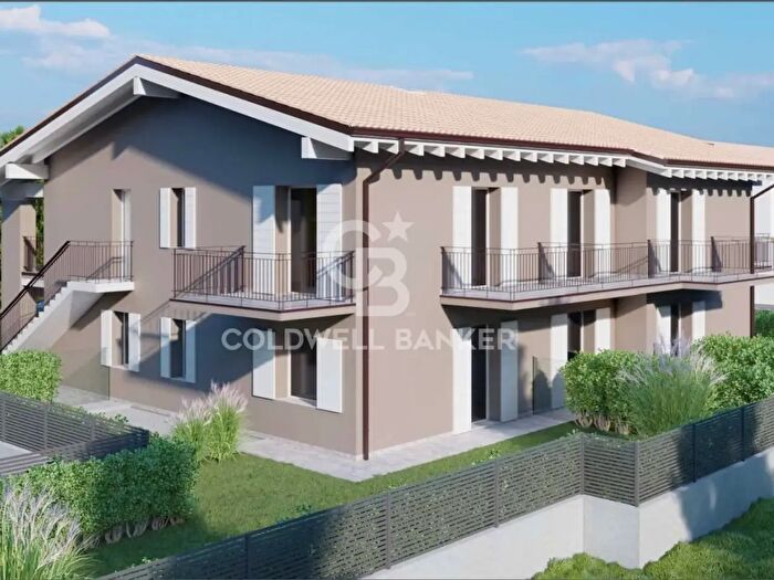 Appartamento trilocale in vendita in Via Schia, Lonato
