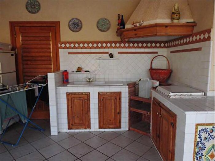 Casa con 6 locali in vendita in Via, Porto Empedocle