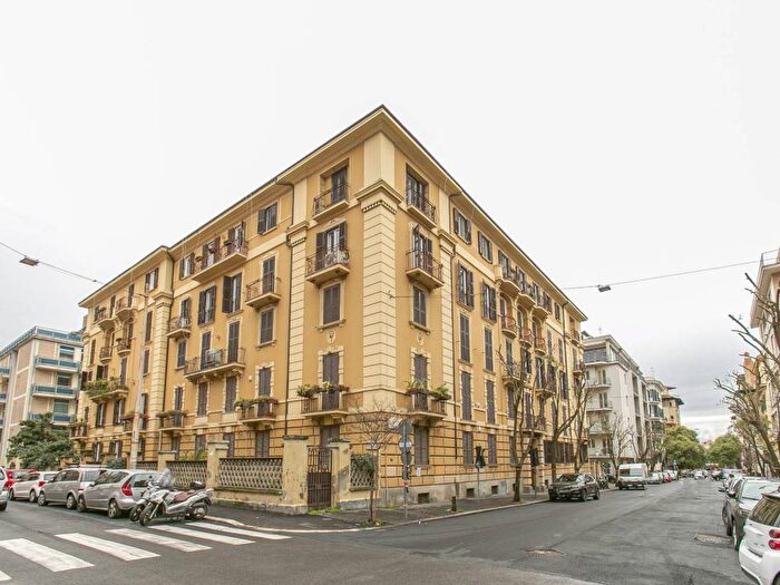 Appartamento quadrilocale in affitto in Via Rubicone, Trieste Coppedè, Roma