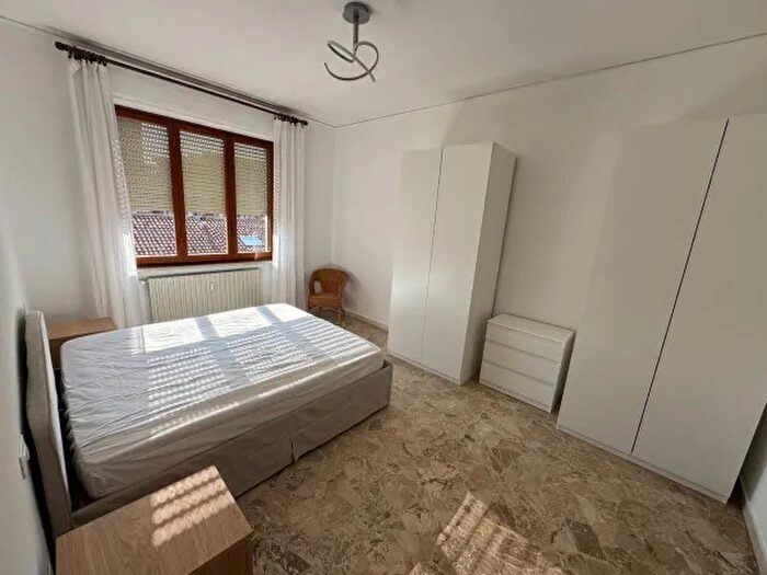 Appartamento trilocale in affitto in Via Luigi Testore, Alessandria