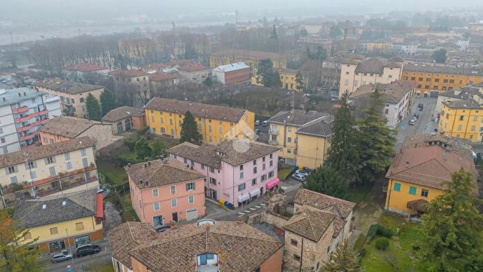 Appartamento trilocale in vendita in Via XX Settembre, Langhirano