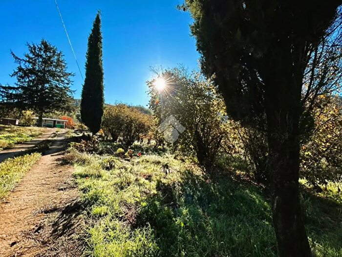 Casa trilocale in vendita in Montelanico