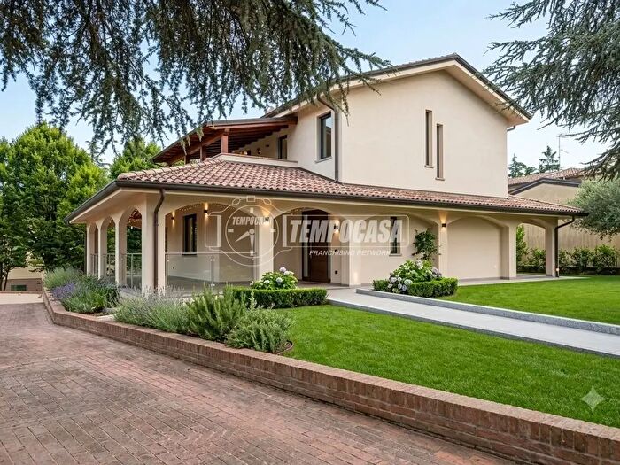Casa con 6 locali in vendita in Via Giuseppe di Vittorio, Albinea