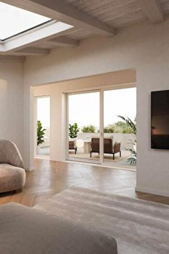 Appartamento quadrilocale in vendita in Via Tripoli, Empoli